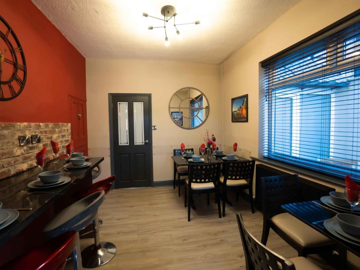 Pass The Keys Amazing, Newly Renovated 5Bedroom House Sleeps 10 Scarborough Exterior photo